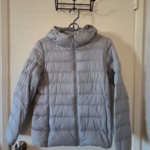 Uniqlo Light Gray Puffer Jacket